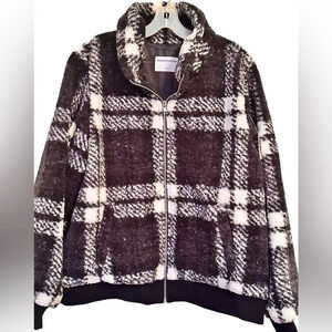 NWT Women’s Teddy Faux Shearling Funnel Collar Jacket